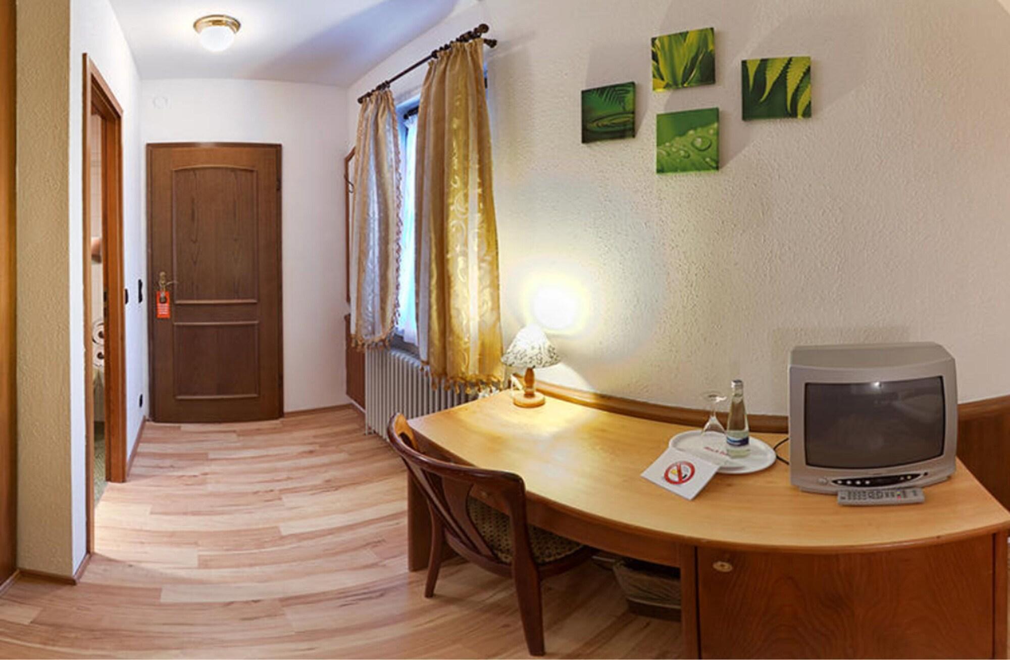 Hotel Lamm Remshalden Esterno foto