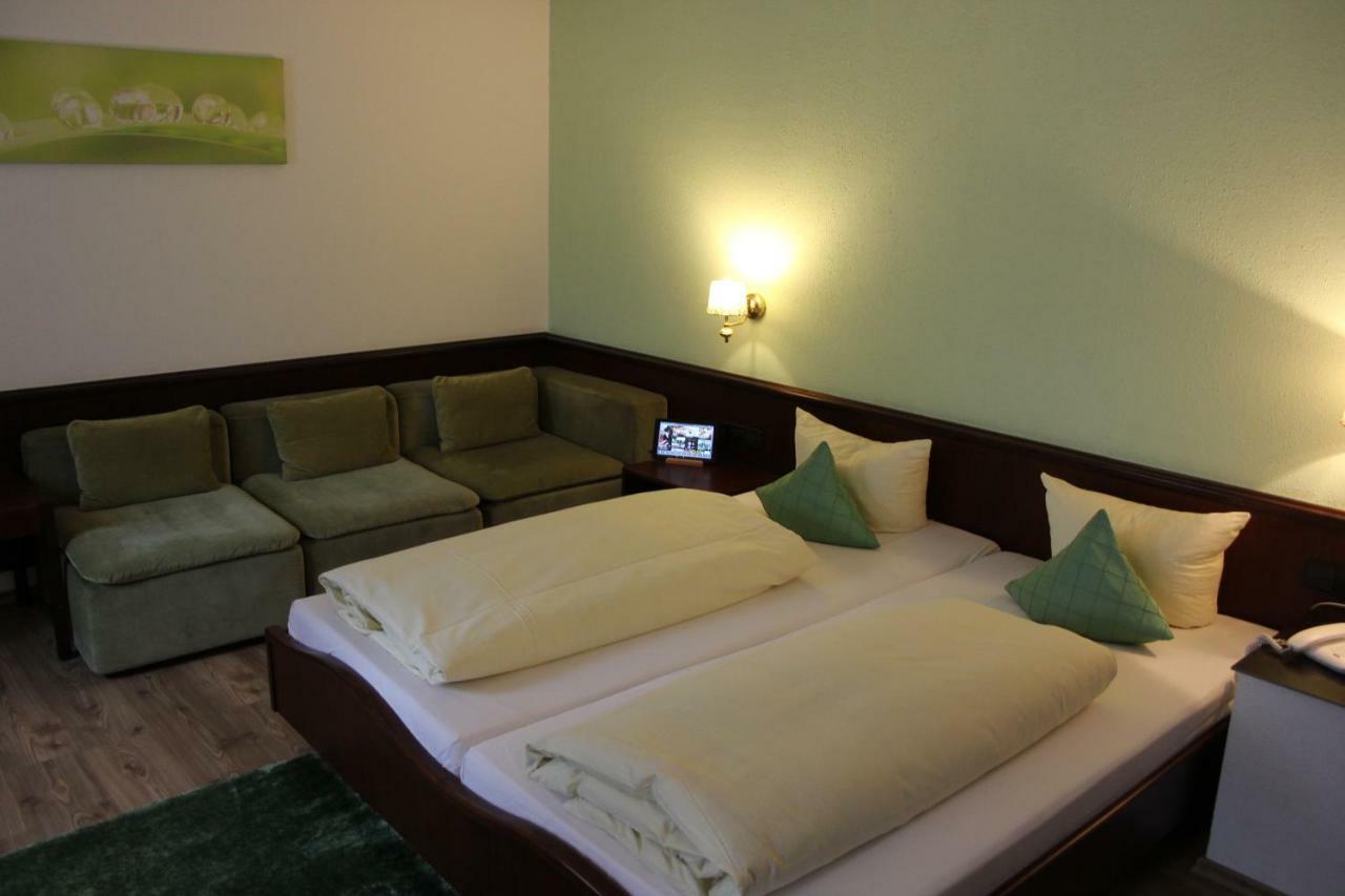 Hotel Lamm Remshalden Esterno foto